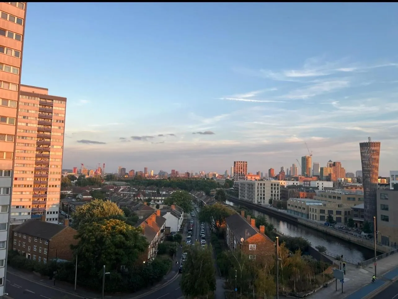 Cosy One Bedroom Apartment 5 Min Walk To Abba Voyage Venue London Stadium 0*,  United Kingdom